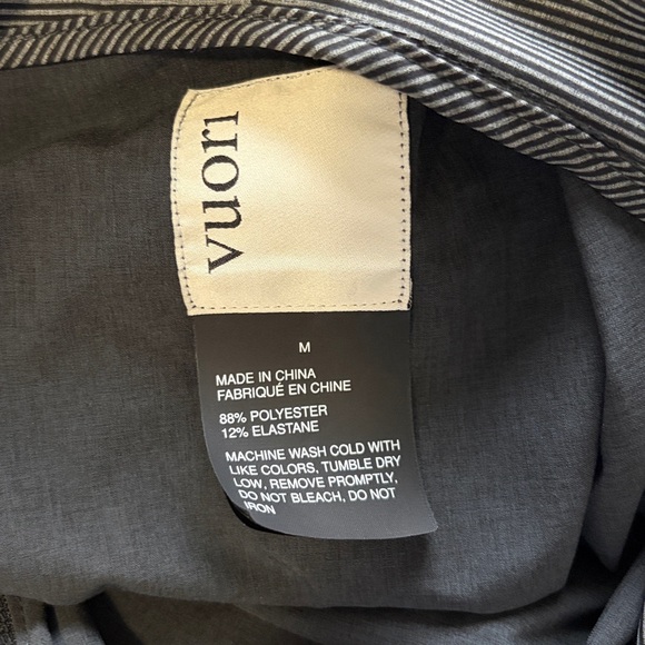 Vuori Outdoor Trainer Shell Black hooded womens lightweight pockets vw501 Sz M - Picture 9 of 16